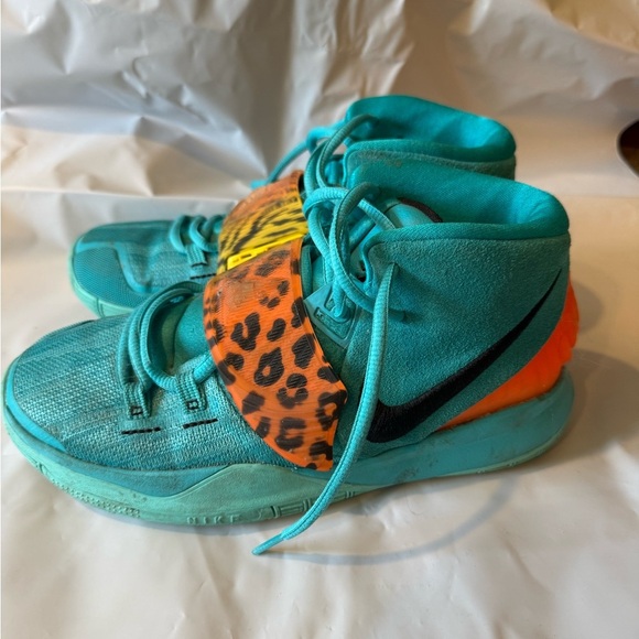 Nike Kyrie 6 Oracle Aqua Size 4Y - Picture 1 of 5